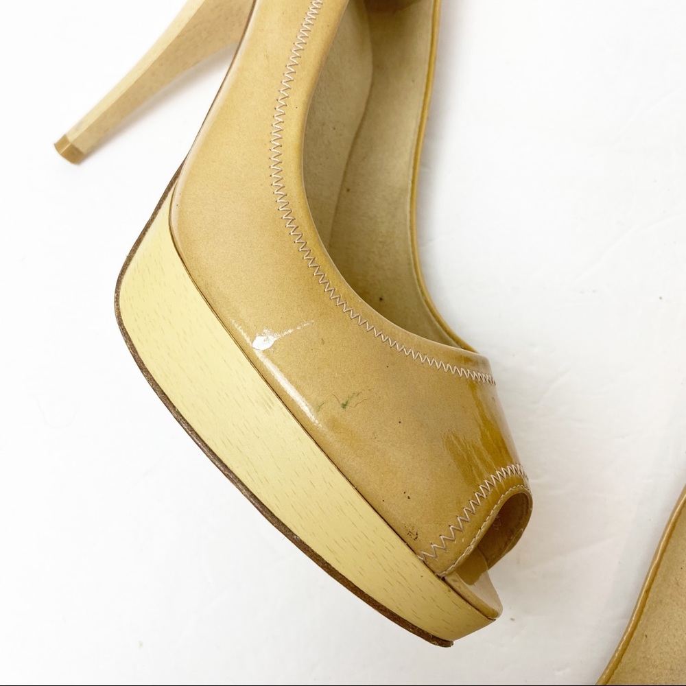 Stuart Weitzman | Avignon Nude Patent Leather Pum… - image 2